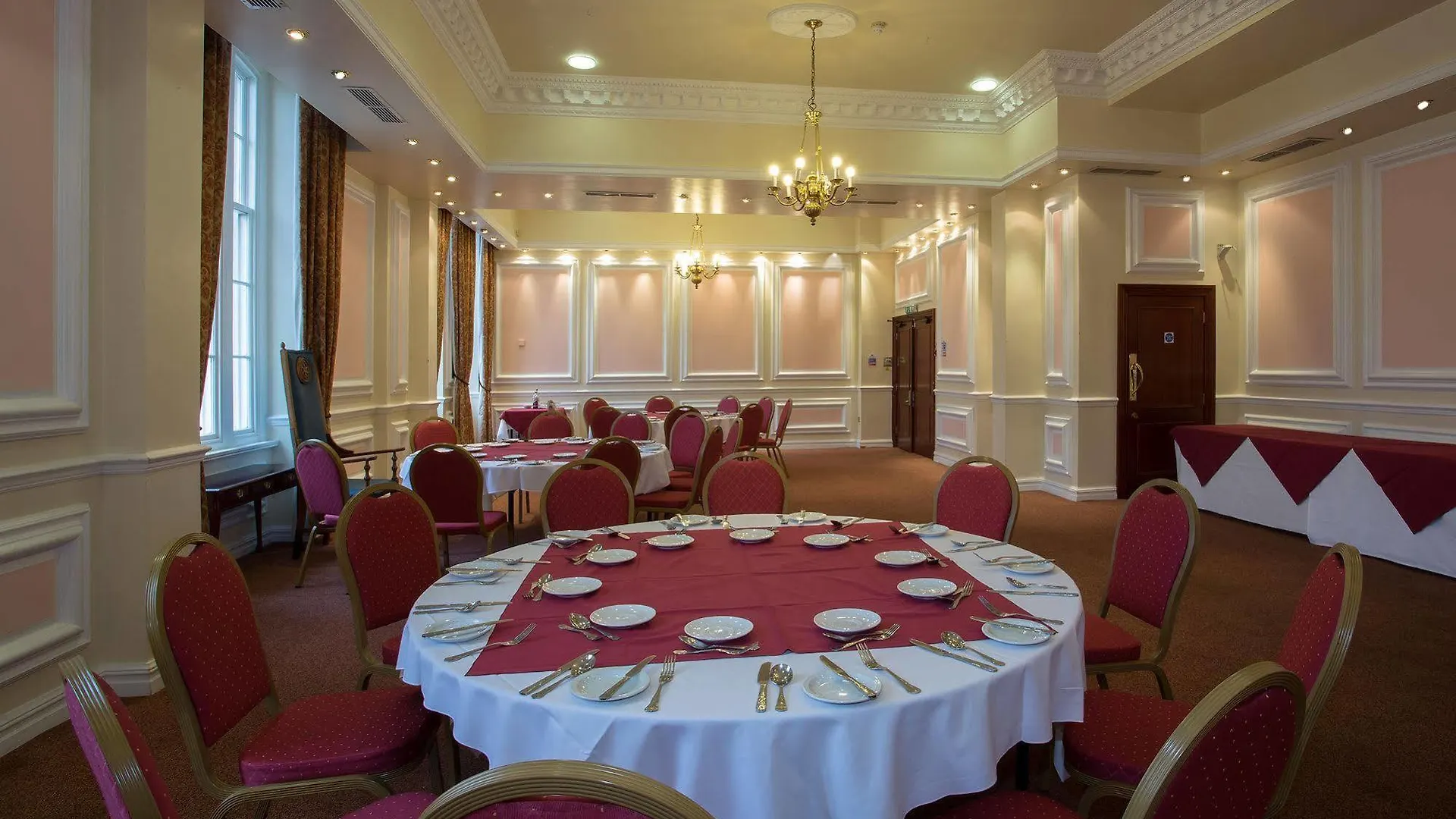 ***  The Royal Albion Seafront Hotel Brighton Birleşik Krallık